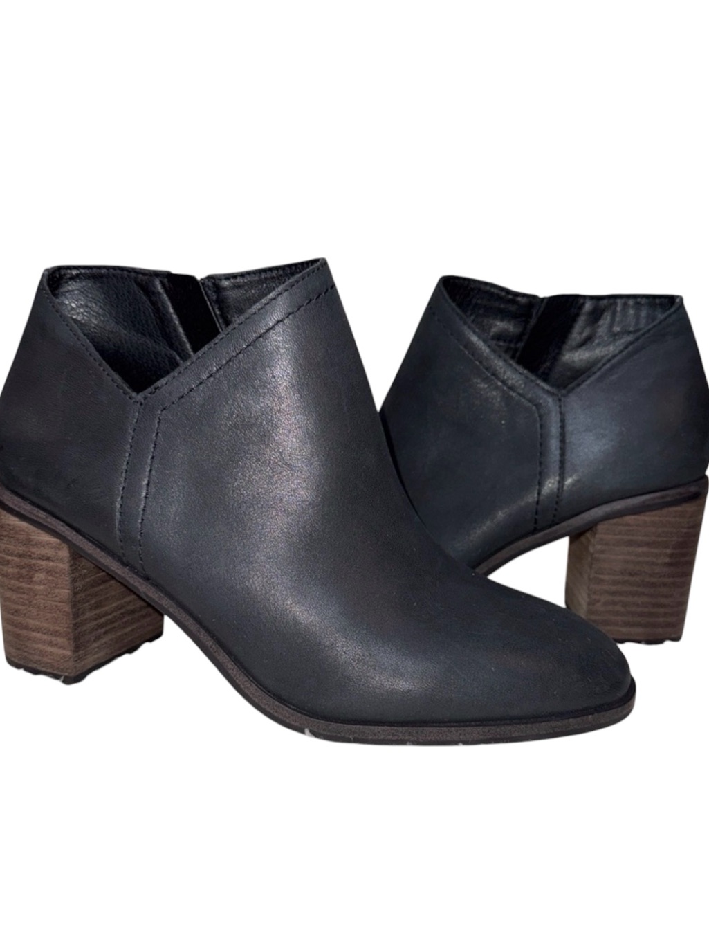 Lucky Brand Leather Side Dip Block Heel Ankle Booties